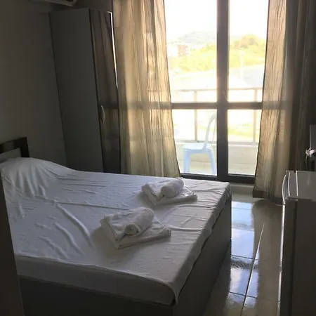 Hotel Paradise *
